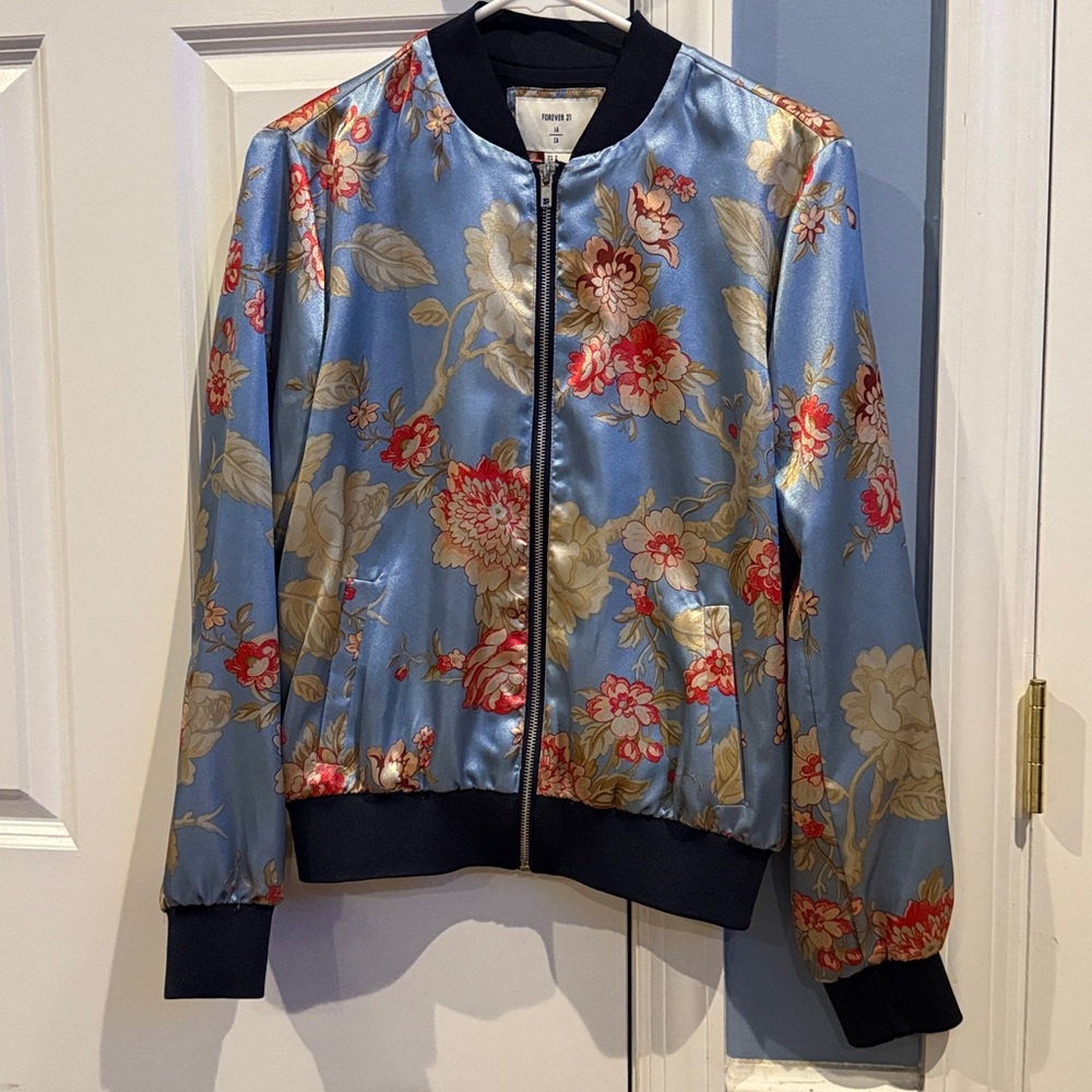 NWT Forever 21 Light Blue Floral Satin Bomber Jacket